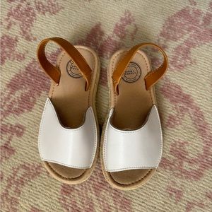 Whim + Wander Sandal size 11